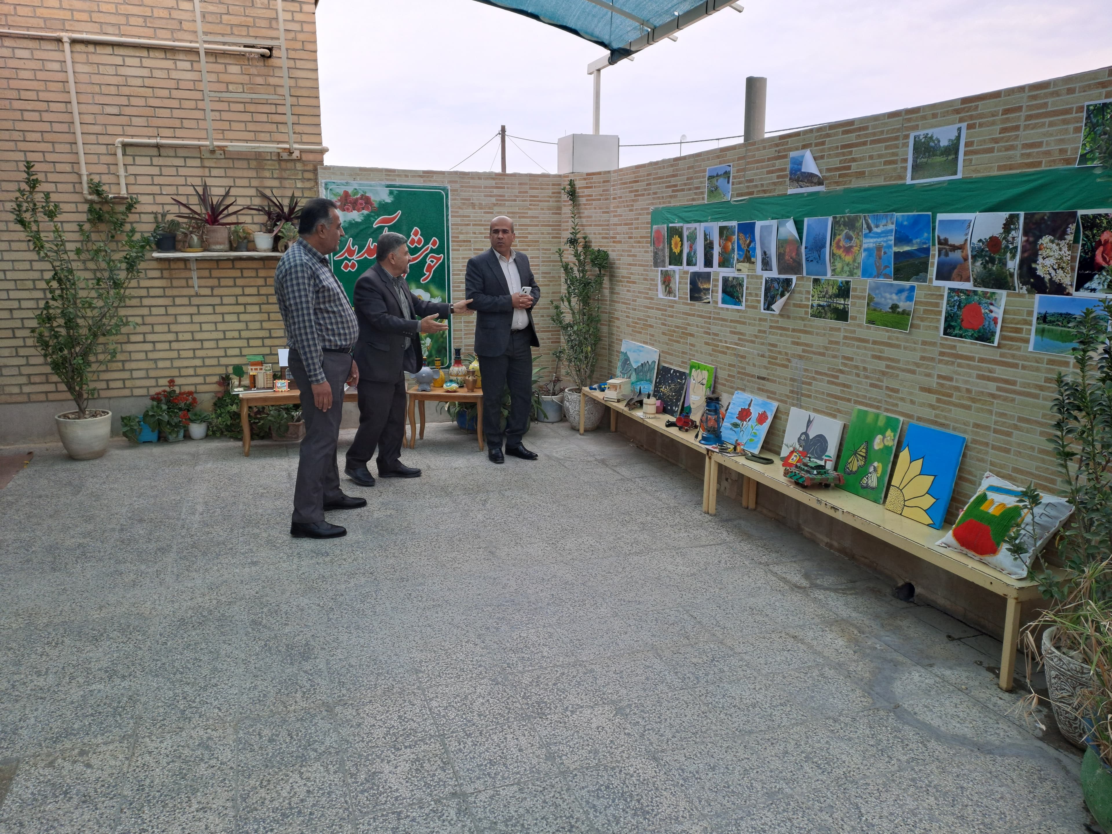 تصاویر همایش هنر دبیرستان مفید