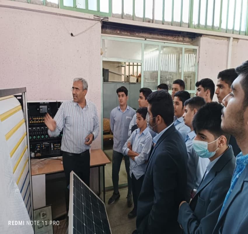 بازدید از هنرستان نهم